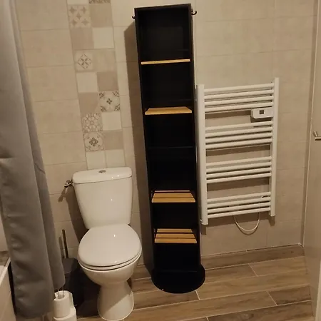 101 Barbe Apartment